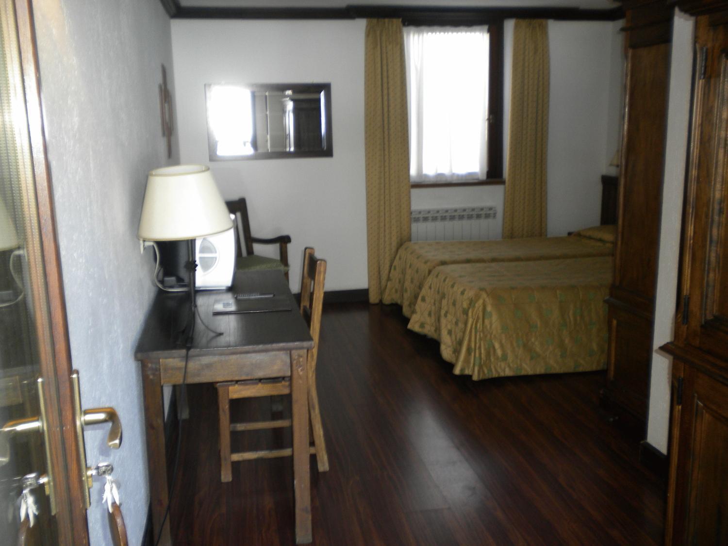 Tavernier Hotel